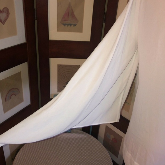 BCBGMaxAzria White Wrap Blouse - Picture 4 of 6